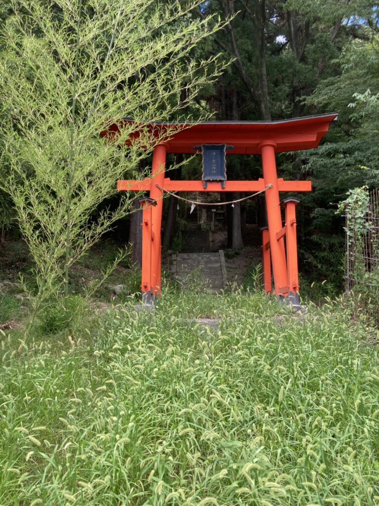 天白山への道